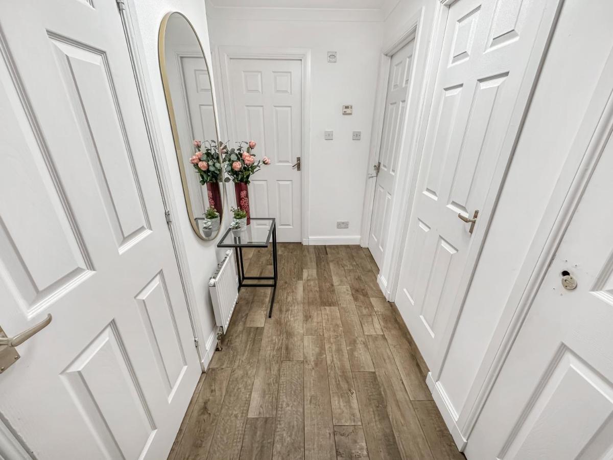 Comfortable 2 Bedroom Flat In The City Centre Edimburgo Exterior foto